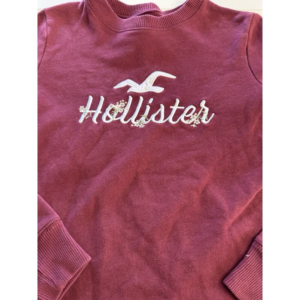 Woman's Hollister Maroon Burgundy Long Sleeve Sweatshirt Size XS Crewneck - Picture 2 of 6